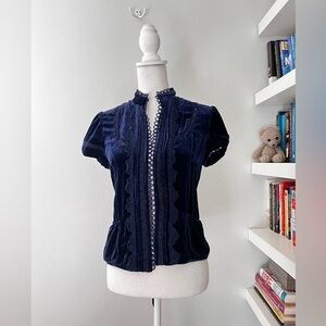 BCBG Max Azria beautiful crushed blue velvet cropped jacket size small